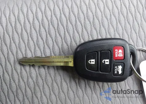 2017 Toyota Corolla Le из США, поврежденный, VIN 2T1BURHE1HC776401